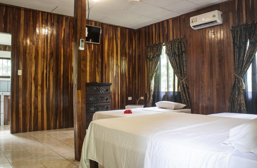 Manuel Antonio Hostel Resort 외부 사진