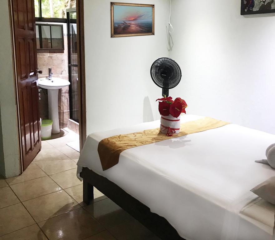 Manuel Antonio Hostel Resort 외부 사진