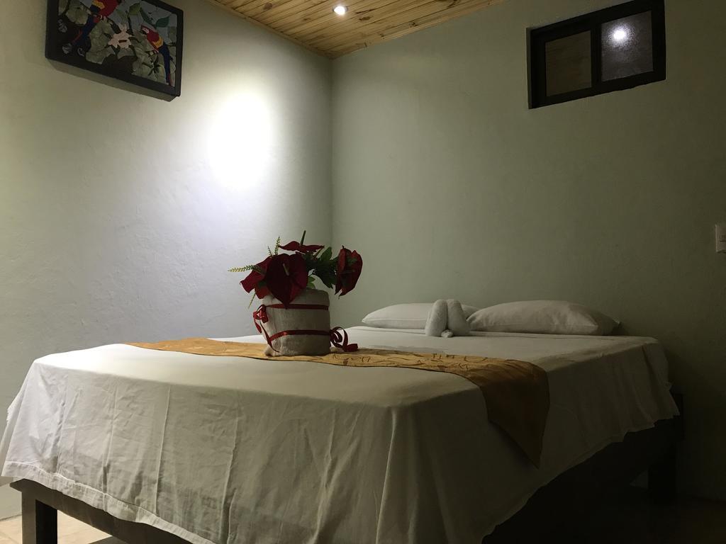Manuel Antonio Hostel Resort 외부 사진