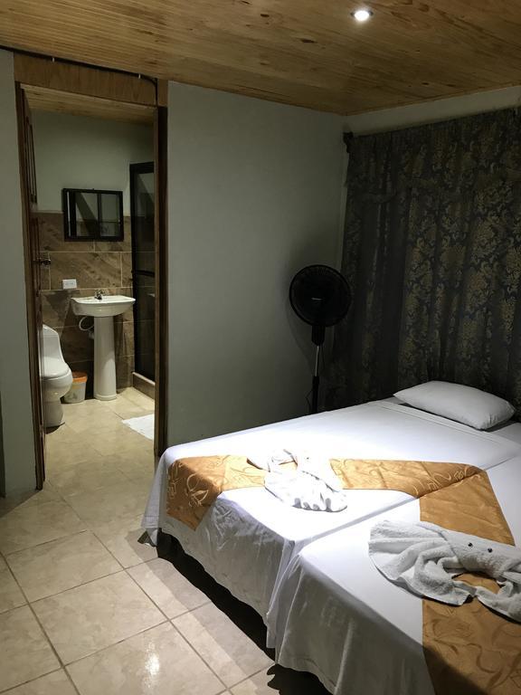 Manuel Antonio Hostel Resort 외부 사진